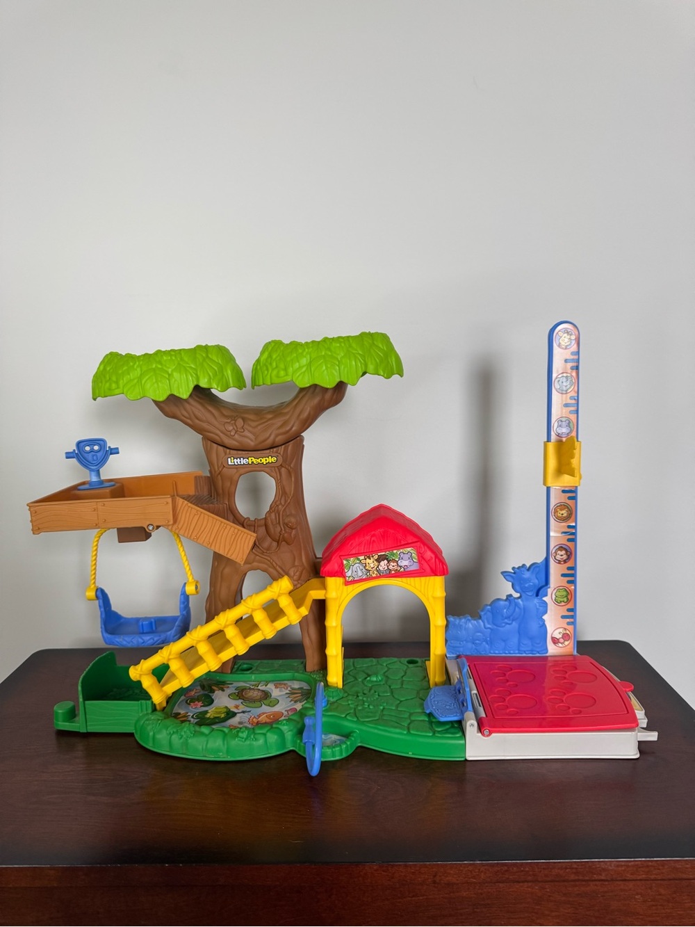 2014 Fischer Price Little People Big Animal Zoo Playset